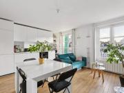 Exclusivité Paris 4e Rue Saint Antoine vue dégagée et...