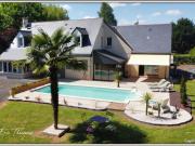 EXCLUSIVITÉ: SUPERBE PROPRIÉTÉ FAMILIALE AVEC CHAMBRES...