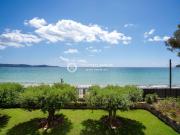 Exclusivité Villa pieds dans l'eau 276m² La croix valmer