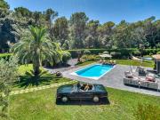 Exclusivité Villa rénovée dans domaine privé et sécurisé...