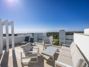 Exclusivo adosado muy luminoso y de reciente...