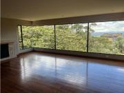 Exclusivo apartamento en venta en Los Rosales – Conjunto...