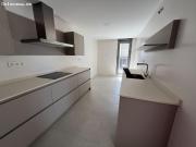 EXCLUSIVO ÁTICO CON VISTAS AL MAR A SOLO 30 METROS DE LA...