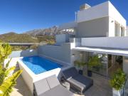 Exclusivo ático de 155 m2 en alquiler Marbella, España