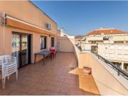 Exclusivo Ático en el Centro de Maracena: Oportunidad Única