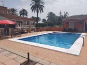 Exclusivo Chalet con Piscina y Casa de Invitados en La...