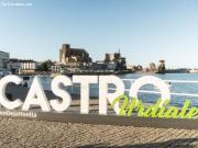 ¡Exclusivo Chalet en Castro Urdiales a Pocos Pasos de la...