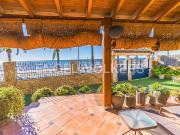 Exclusivo Chalet en Primera Línea de Mar en Santa Pola...