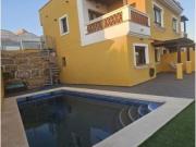 Exclusivo chalet pareado con piscinas y vistas...