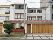 Exclusivo Departamento en Alquiler – San Isidro