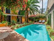 Exclusivo dúplex con jardín privado y piscina