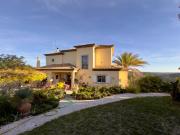 EXCLUSIVO! ESPETACULAR MORADIA DE 4 QUARTOS COM ANEXO E...