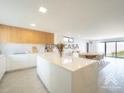 Exclusivo! Moradia T3 com piscina, na Carvoeira