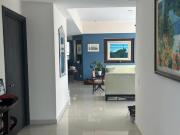 ¡Exclusivo Penthouse en Villa Florence con Terraza de...