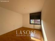 Exclusivo Piso de 6 Habitaciones con 2 Plazas de Parking...