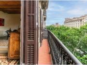 Exclusivo piso reformado en venta en la Dreta de...