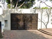 ¡EXCLUSIVO REMATE HIPOTECARIO EN BOSQUE DE LAS LOMAS!...