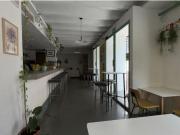 Exclusivo Traspaso de Bar de Esquina en el Corazón del...