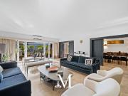 Exclusivo triplex en Barrio Parque con pileta y parrilla...