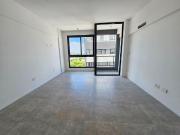 Excte. Monoam a estr c. balcon Piscina Parr Vta