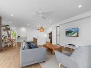 Executive Coastal Family Home – Walk to Tallebudgera Creek