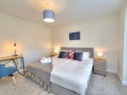 Executive Fairfields Apartment Has an Apartment