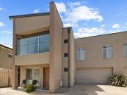 Executive Furnished Modern Living Between the City and...