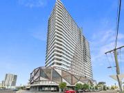 Executive High Rise Elegance with Sweeping Skyline Vistas