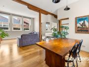 EXECUTIVE INNNER CITY APPARTMENT