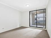 EXECUTIVE LIFESTYLE RENOVATED APARTMENT