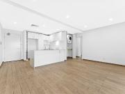 Executive Penthouse Apartment available now !