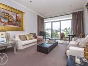 Executive Stylish apartment.Great location,...