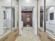 Executively appointed luxury townhouse