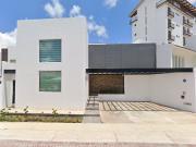EXELENTE CASA EN VENTA QUERETARO JURIQUILLA UC.1