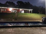 EXELENTE CHÁCARA COM PISCINA COD: 5572 F: 11 97302 9229...