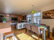 Exklusiv ausgestattete und sehr sonnige 3 Zimmer Wohnung...