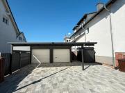 Exklusiv Mehrfamilienhaus +Sep.Haus. Pool Halle...