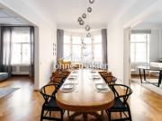 Exklusiv sanierte Altbau Wohnung in Bestlage