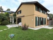 Exklusiv Sehr schönes Nebenhaus