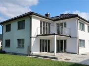 Exklusiv und freistehend mit viel Wohnfläche + Doppelgarage!