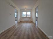 Exklusiv Wohnen in Königsbrunn Komplett renovierte 4 1/2...