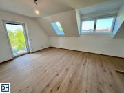 Exklusive 2 3 Zimmer Dachgeschosswohnung mit Galerie in...