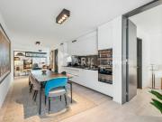 Exklusive 2.5 Zimmer Wohnung mit zwei grossen Terrassen...