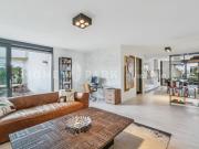 Exklusive 2.5 Zimmer Wohnung mit zwei grossen Terrassen...