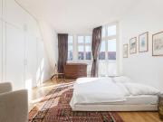 Exklusive 2 Schlafzimmer, 2 Bäder, 2 Balkone, Aufzug, Dach