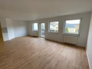 Exklusive 3 R Dachgeschosswohnung zentrumsnah mit Aufzug...