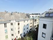 Exklusive 3 Zimmer Dachgeschosswohnung mit Balkon in...