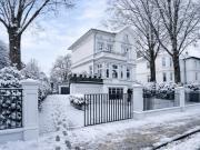 Exklusive 3 Zimmer Wohnung in herrschaftlicher...