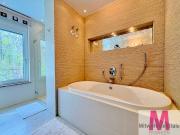 Exklusive 4 Zimmer Wohnung mit großer Dachterrasse in...