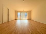 Exklusive 4 Zimmer Wohnung mit zwei Balkonen